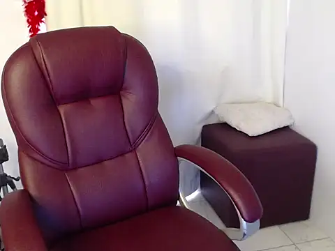 Snapshot of Lobasensual chatting on February 24, 4:52 pm Lobasensual online show from February 24, 4:52 pm