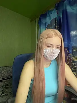 SophieBlackwood online show from May 31, 7:47 am