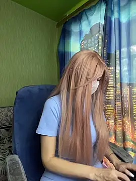 SophieBlackwood online show from May 19, 7:48 am