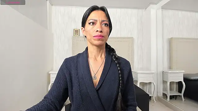 FernandaAvilax online show from March 28, 11:50 pm