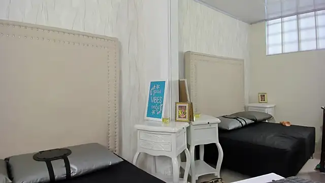 FernandaAvilax online show from May 19, 6:48 pm