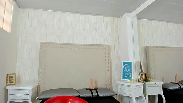 FernandaAvilax online show from April 28, 7:51 pm
