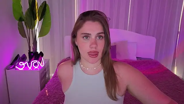 Snapshot of Milana_Monroe chatting on June 30, 5:02 pm Milana Monroe online show from June 30, 5:02 pm