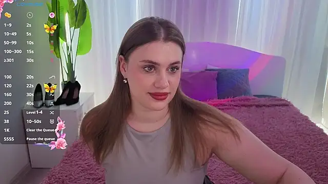 Snapshot of Milana_Monroe chatting on June 4, 4:11 pm Milana Monroe online show from June 4, 4:11 pm