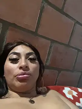 Snapshot of JessikaHoot chatting on June 15, 10:53 pm JessikaHoot online show from June 15, 10:53 pm