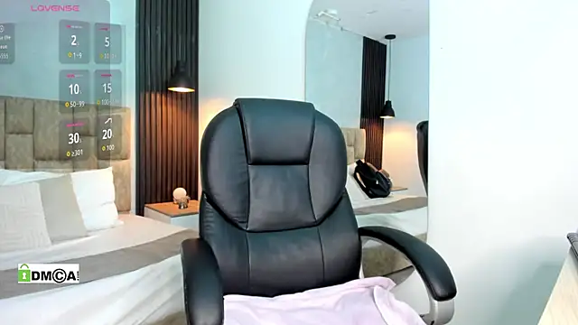 Snapshot of jasmin_adams chatting on July 12, 12:50 pm jasmin adams online show from July 12, 12:50 pm