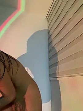 chloe bluee  online show from June 15, 12:12 am