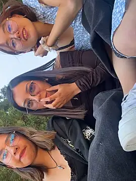 Snapshot of mila699_ chatting on February 25, 4:40 pm mila699 online show from February 25, 4:40 pm