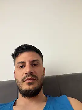 Snapshot of darkciupe chatting on March 18, 9:23 am darkciupe online show from March 18, 9:23 am