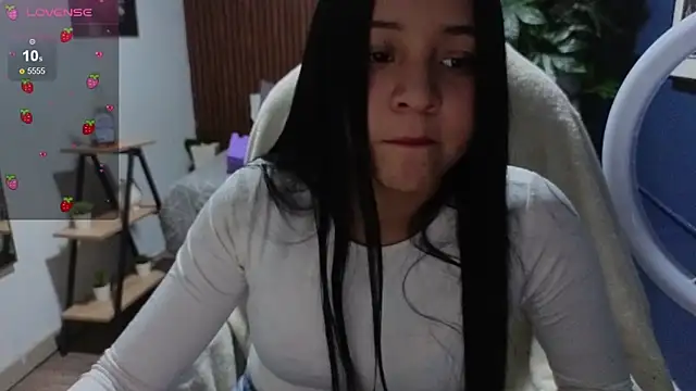 SophyAdams online show from April 15, 8:53 pm