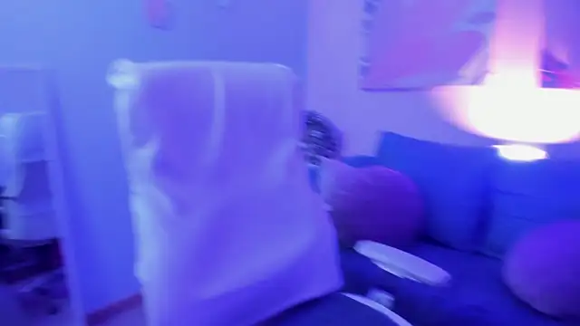 Ivonne 4 online show from April 3, 12:55 pm