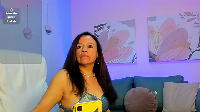 Snapshot of Ivonne_4 chatting on June 10, 1:01 pm Ivonne 4 online show from June 10, 1:01 pm