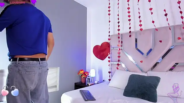 Angel Lux online show from February 27, 8:08 pm