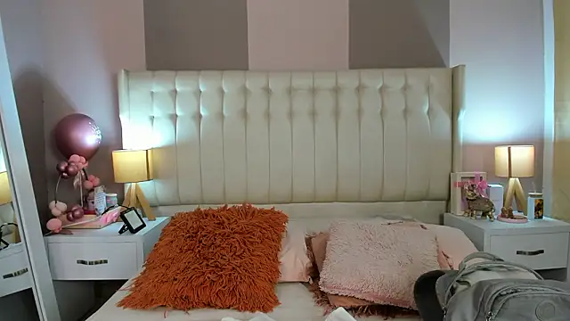 Snapshot of Reachel_Smith chatting on February 26, 11:10 am Reachel Smith online show from February 26, 11:10 am