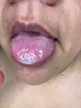 Snapshot of Melanny69x chatting on March 2, 3:29 am Melanny69x online show from March 2, 3:29 am