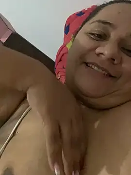 Snapshot of Melanny69x chatting on February 21, 3:19 am Melanny69x online show from February 21, 3:19 am