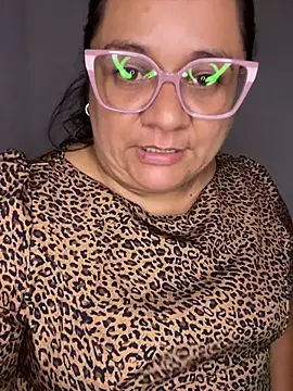 Melanny69x online show from May 5, 6:16 am
