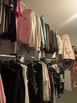 Snapshot of PinkVelvetx chatting on February 22, 8:43 pm PinkVelvetx online show from February 22, 8:43 pm