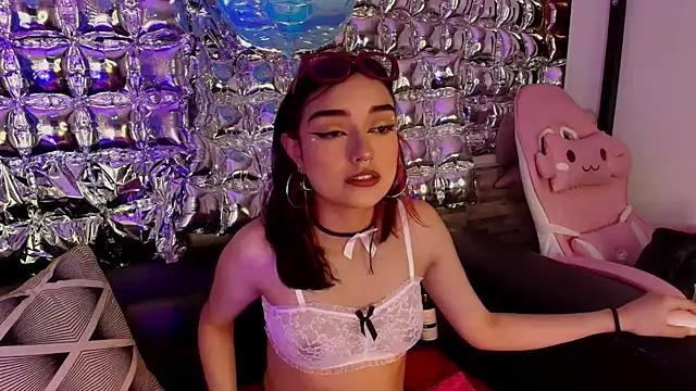 lala cherry online show from March 26, 8:18 pm