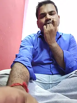 rkr1996kum online show from May 18, 9:58 am