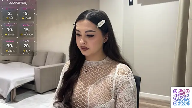 Snapshot of Sweet_BerryBabe chatting on June 16, 10:32 pm Sweet BerryBabe online show from June 16, 10:32 pm