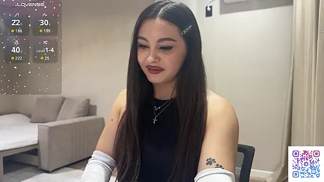 Snapshot of Sweet_BerryBabe chatting on June 13, 11:45 pm Sweet BerryBabe online show from June 13, 11:45 pm