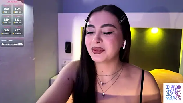 Sweet BerryBabe online show from March 28, 10:33 pm