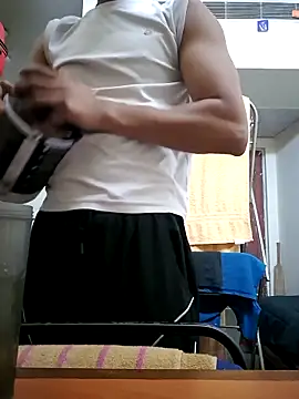 peanutbutteater online show from March 20, 2:07 pm