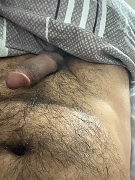 Snapshot of HornyStev19 chatting on February 25, 10:37 am HornyStev19 online show from February 25, 10:37 am