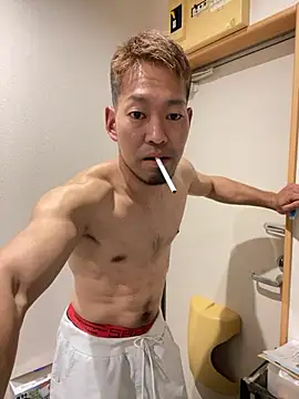 ryuaaaaa online show from April 28, 1:26 pm