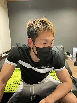 ryuaaaaa online show from March 31, 2:30 pm