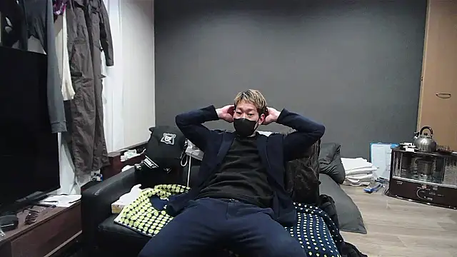 ryuaaaaa online show from April 22, 4:36 pm