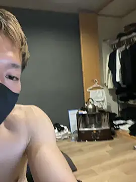 ryuaaaaa online show from April 8, 5:25 pm