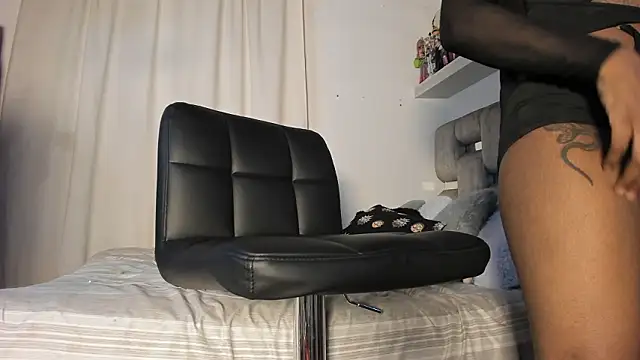 sweetveronicalodge online show from March 6, 9:26 am