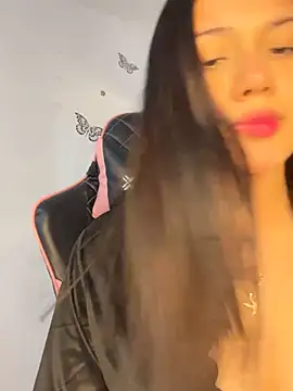 scarleth marquezz online show from May 17, 3:17 am