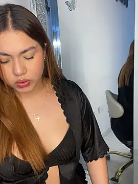 Snapshot of scarleth_marquezz chatting on March 2, 1:17 am scarleth marquezz online show from March 2, 1:17 am