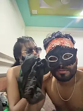 sizzler hotz online show from April 6, 6:09 pm