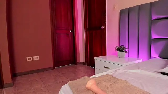 KatrionaNyx online show from April 28, 2:27 am