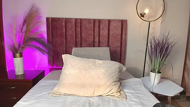 AnnaDenver online show from June 2, 1:38 am