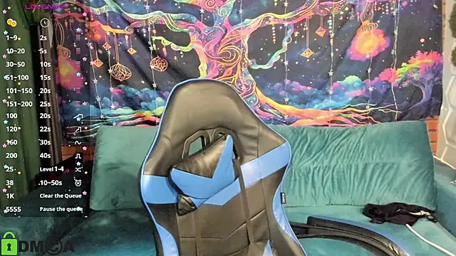 TanaMoonly online show from March 31, 1:02 pm