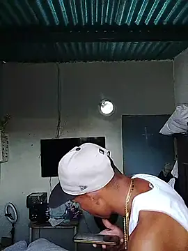 blackhot22c online show from April 19, 4:52 pm