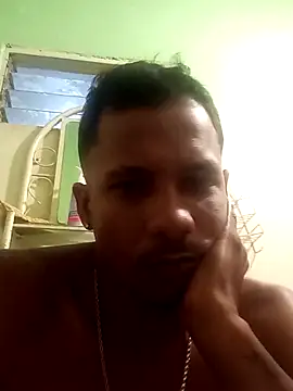 Snapshot of blackhot22c chatting on February 23, 2:50 pm blackhot22c online show from February 23, 2:50 pm