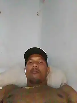 Snapshot of blackhot22c chatting on July 9, 6:51 pm blackhot22c online show from July 9, 6:51 pm