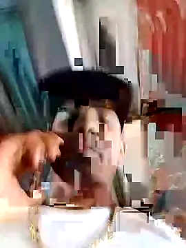 Snapshot of blackhot22c chatting on February 25, 6:52 pm blackhot22c online show from February 25, 6:52 pm