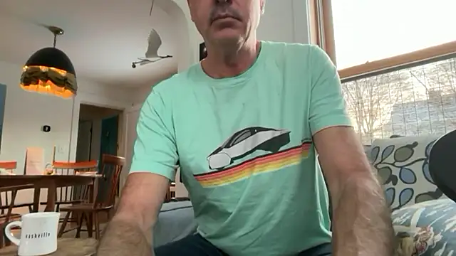 Snapshot of Guy__Grey chatting on February 24, 11:33 am Guy Grey online show from February 24, 11:33 am