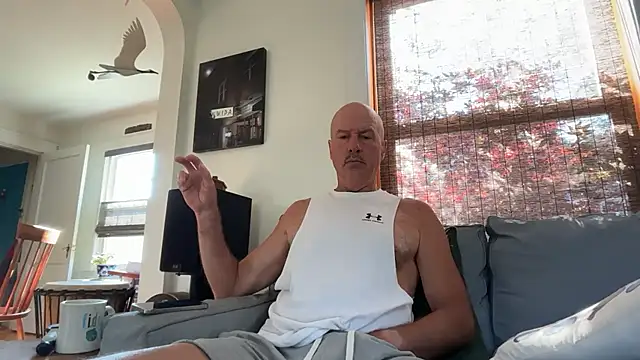 Snapshot of Guy__Grey chatting on July 11, 12:16 pm Guy Grey online show from July 11, 12:16 pm