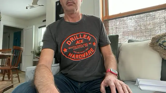 Snapshot of Guy__Grey chatting on February 25, 12:38 pm Guy Grey online show from February 25, 12:38 pm