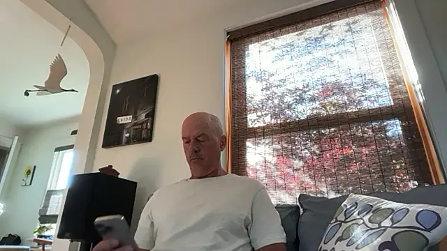 Snapshot of Guy__Grey chatting on July 17, 11:40 am Guy Grey online show from July 17, 11:40 am