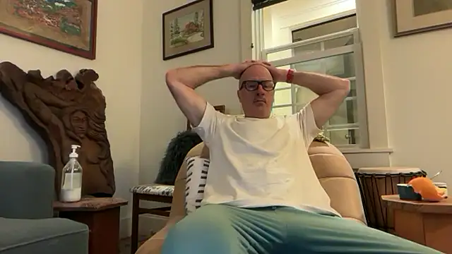 Guy  Grey online show from March 6, 12:05 am