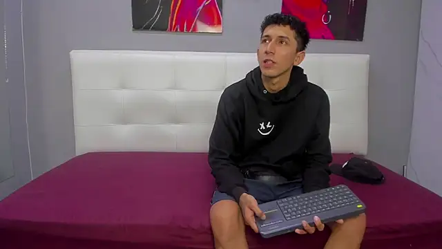 ahsly78Bryan online show from July 15, 8:05 pm